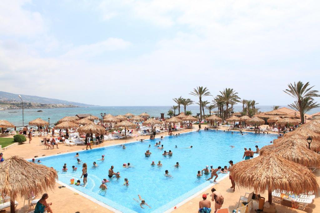 Sawary Beach Hotel Batroûn Екстериор снимка