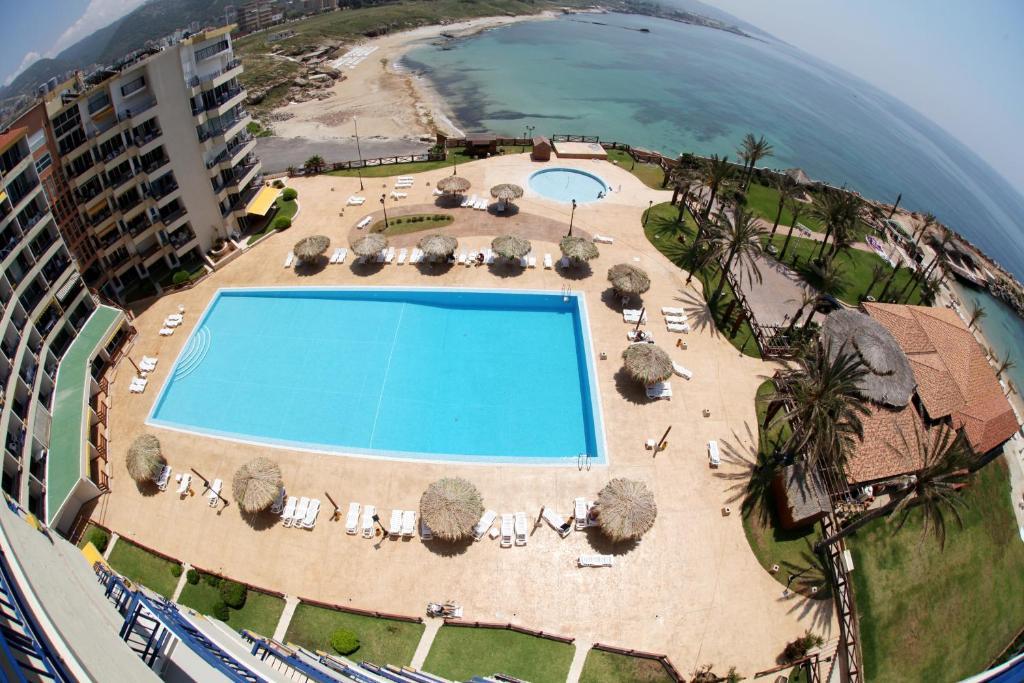 Sawary Beach Hotel Batroûn Екстериор снимка