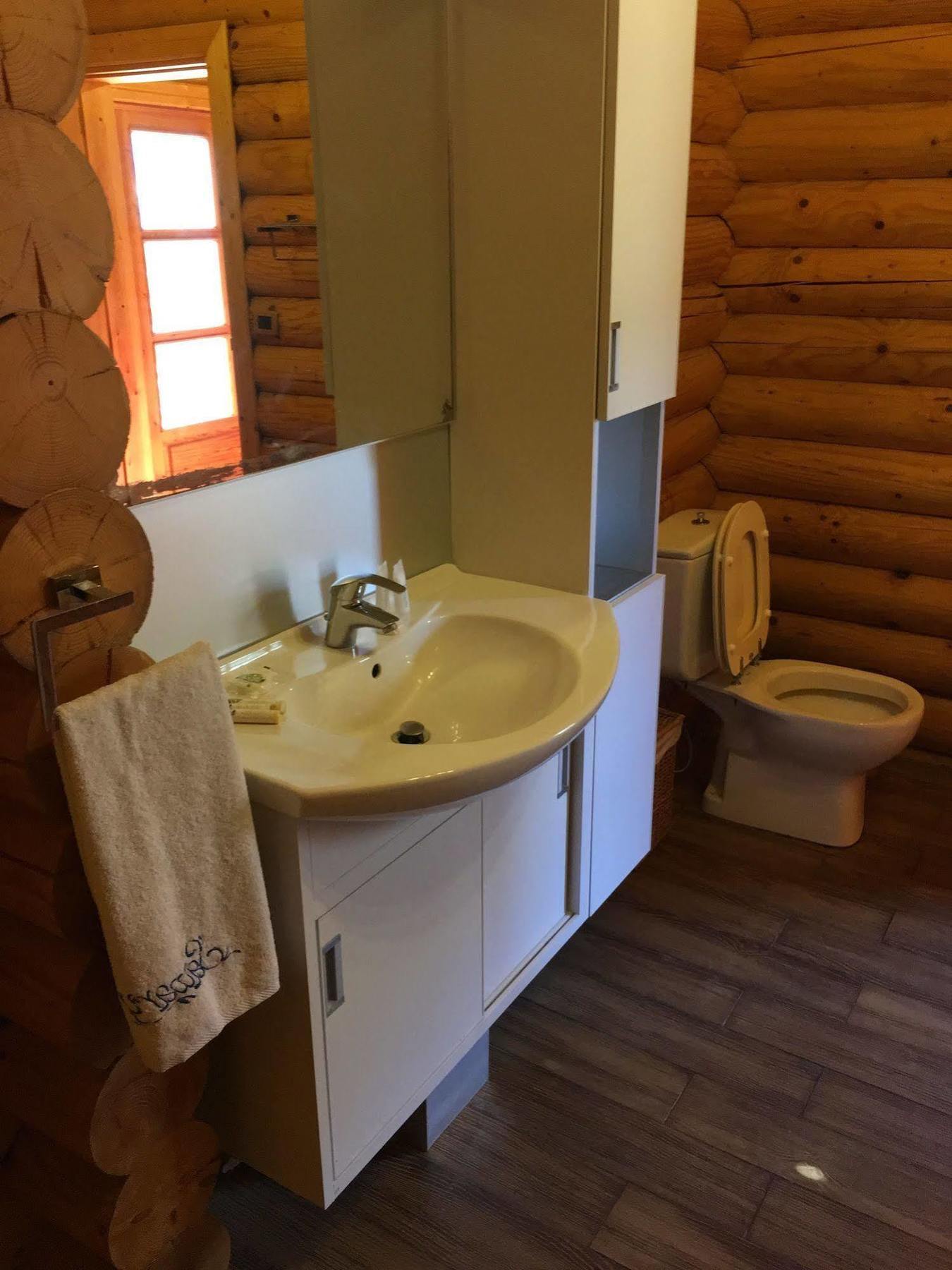 Sawary Beach Hotel Batroûn Екстериор снимка