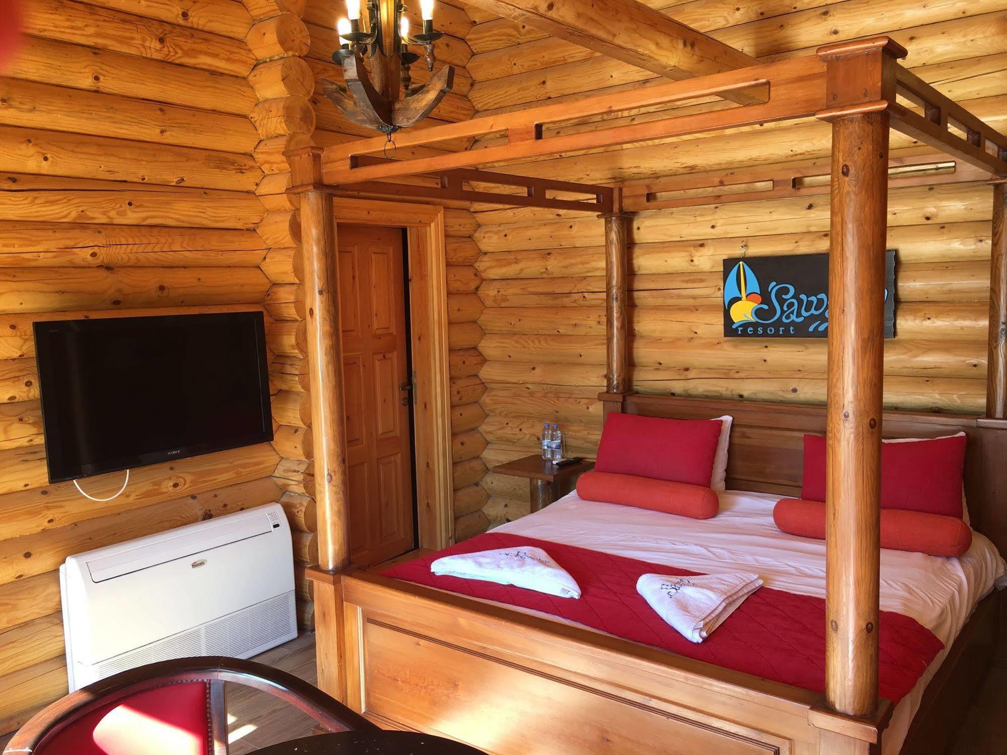 Sawary Beach Hotel Batroûn Екстериор снимка