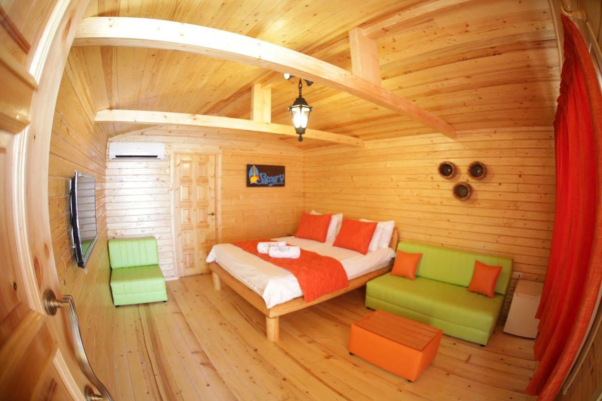 Sawary Beach Hotel Batroûn Екстериор снимка